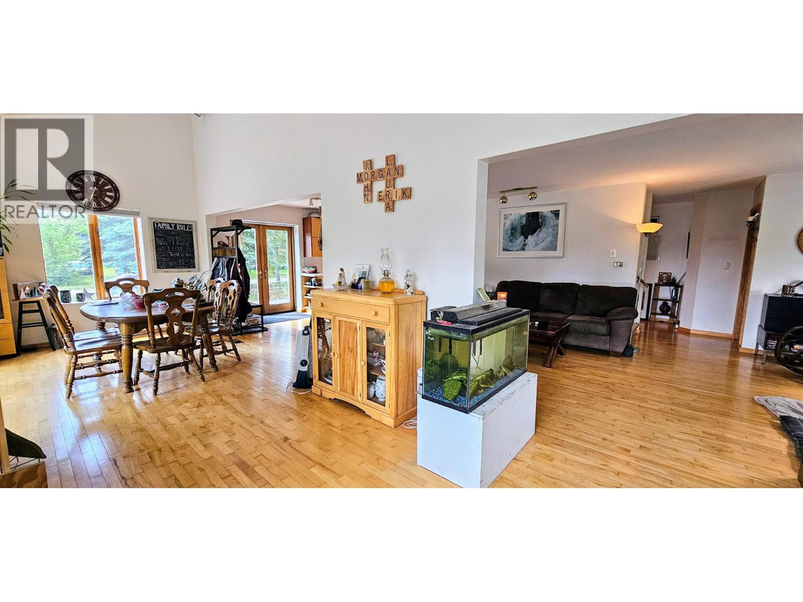 3560 Island Pond Road, Skookumchuck, British Columbia  V0B 2E0 - Photo 18 - 10380430