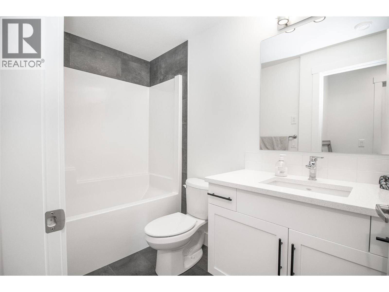 1396 Tower Ranch Drive, Kelowna, British Columbia  V1P 1T8 - Photo 45 - 10380406