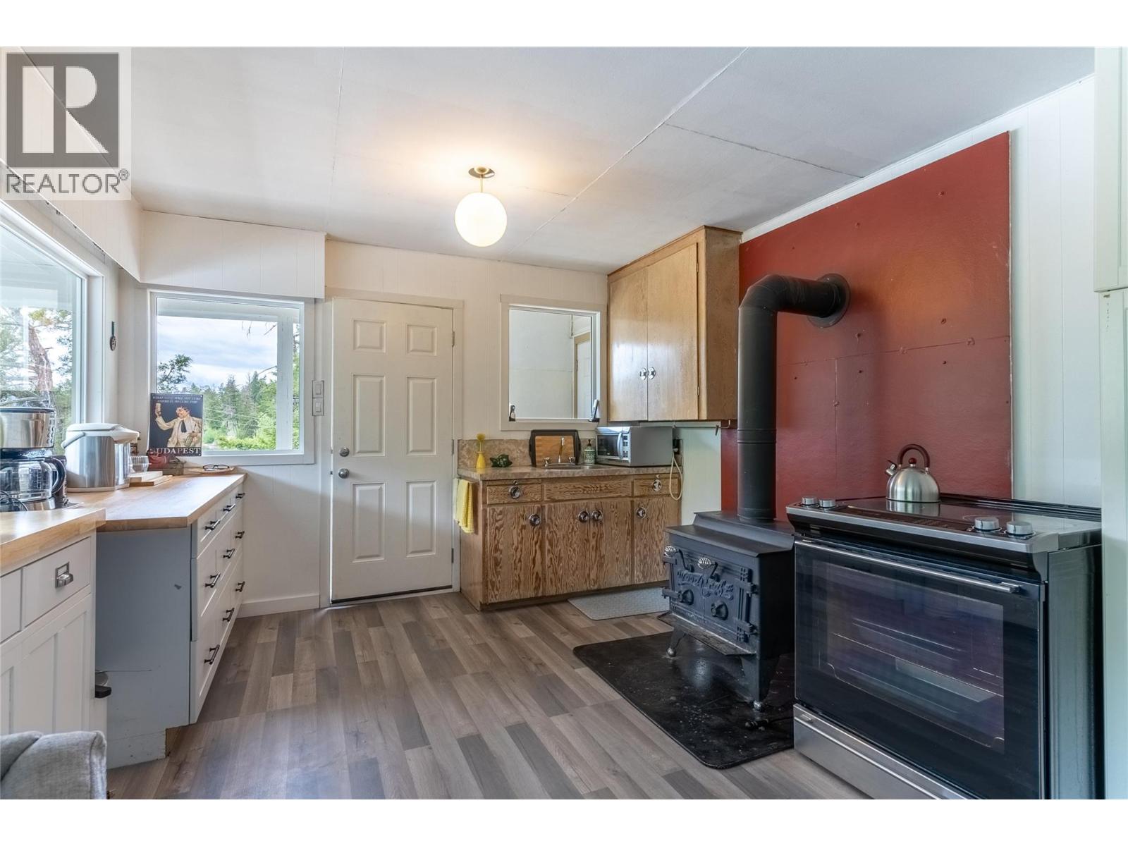 2526 Loon Lake Road, Loon Lake, British Columbia  V0K 1H1 - Photo 19 - 10380264
