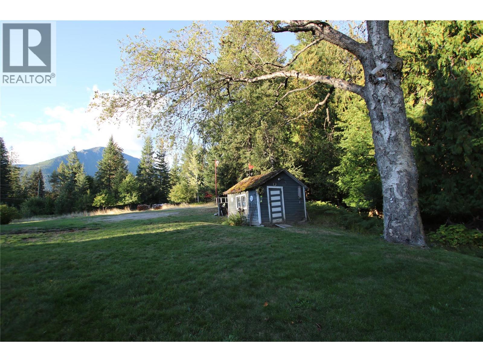 431 Alexander Road, Nakusp, British Columbia  V0G 1R1 - Photo 14 - 10380490