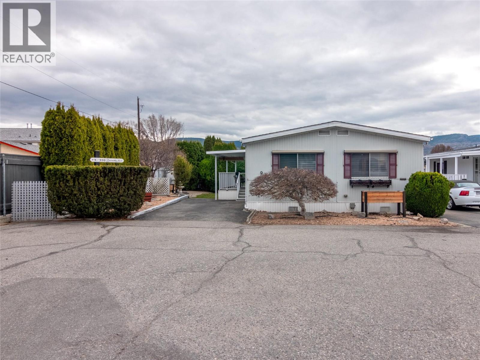 999 Burnaby Avenue Unit# 9, Penticton, British Columbia  V2A 1G7 - Photo 1 - 10374634