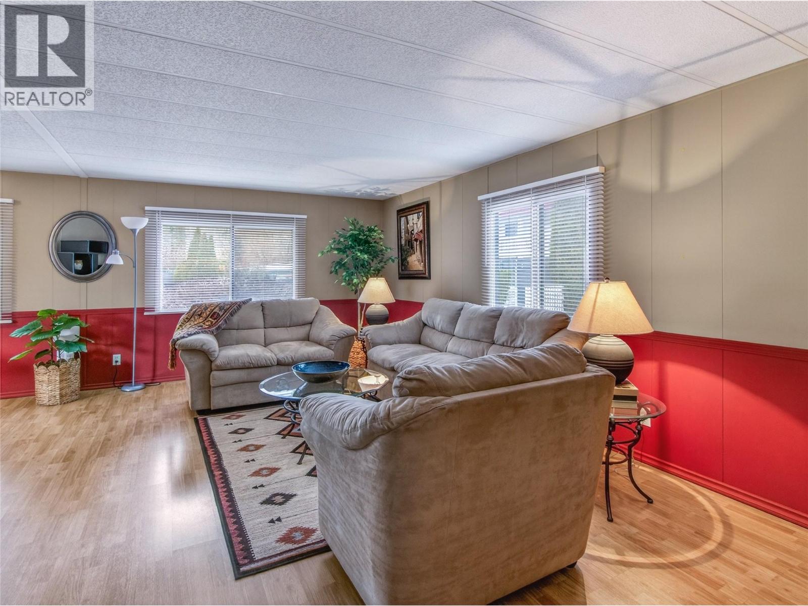 999 Burnaby Avenue Unit# 9, Penticton, British Columbia  V2A 1G7 - Photo 5 - 10374634