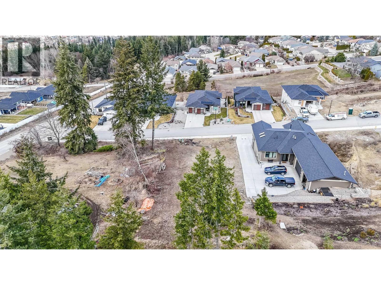 1060 16 Avenue Se, Salmon Arm, British Columbia  V1E 0H4 - Photo 16 - 10380032