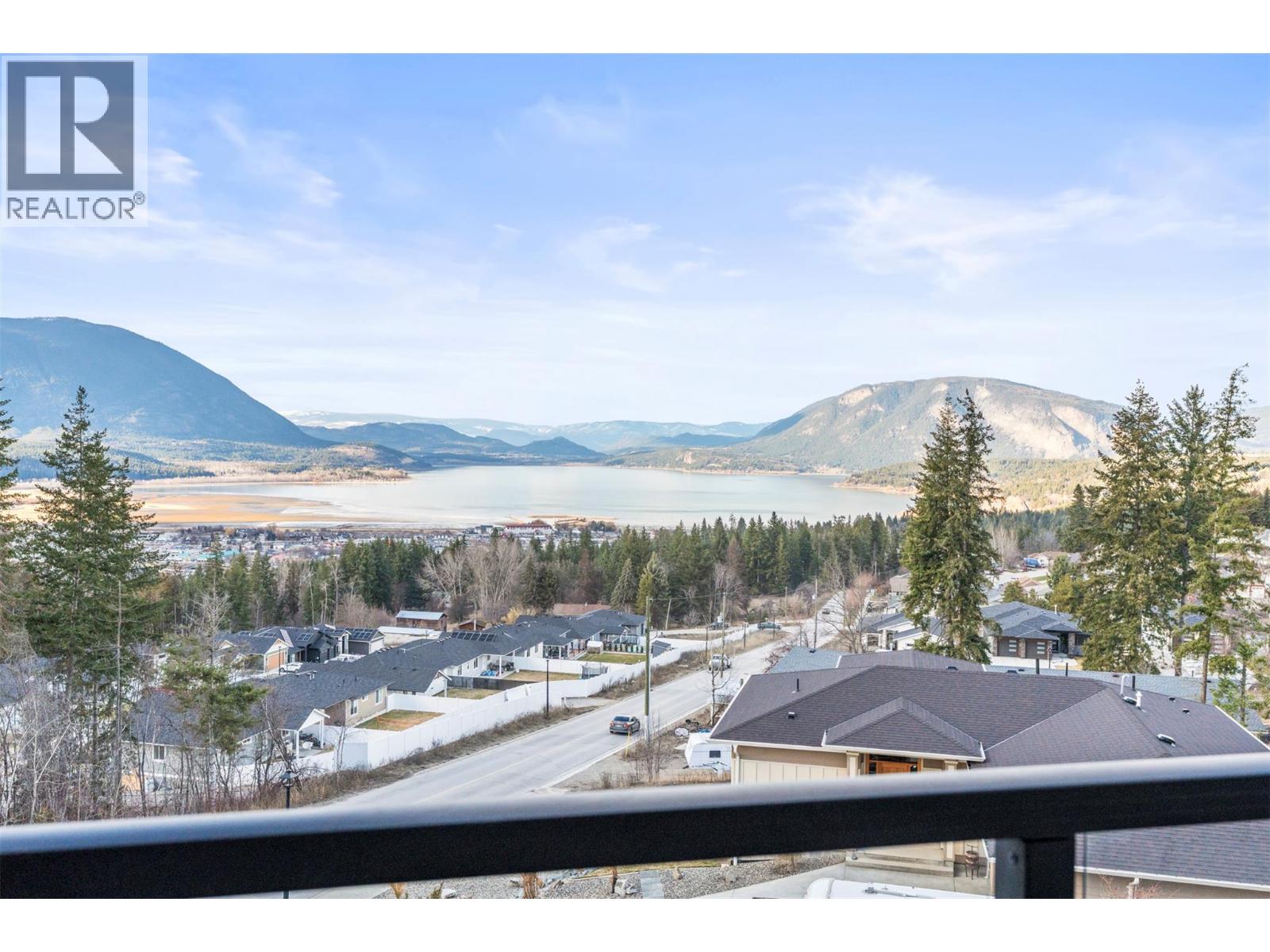 1021 17 Avenue Se, Salmon Arm, British Columbia  V1E 2G2 - Photo 36 - 10380030