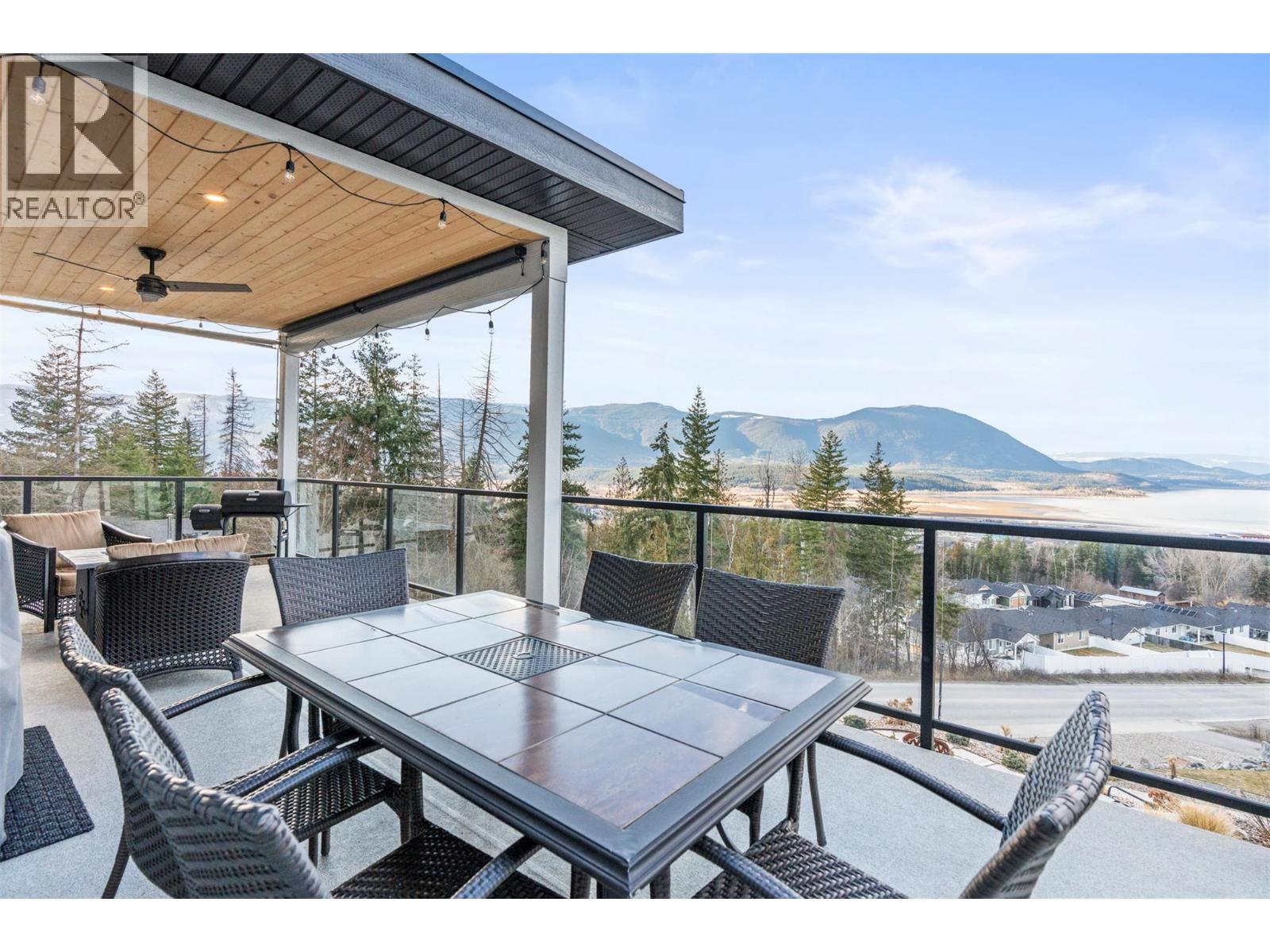 1021 17 Avenue Se, Salmon Arm, British Columbia  V1E 2G2 - Photo 37 - 10380030