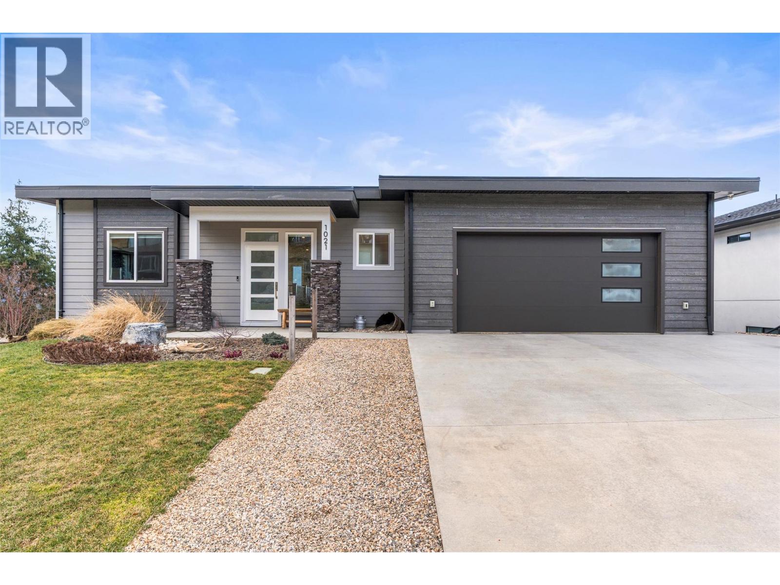1021 17 Avenue Se, Salmon Arm, British Columbia  V1E 2G2 - Photo 5 - 10380030