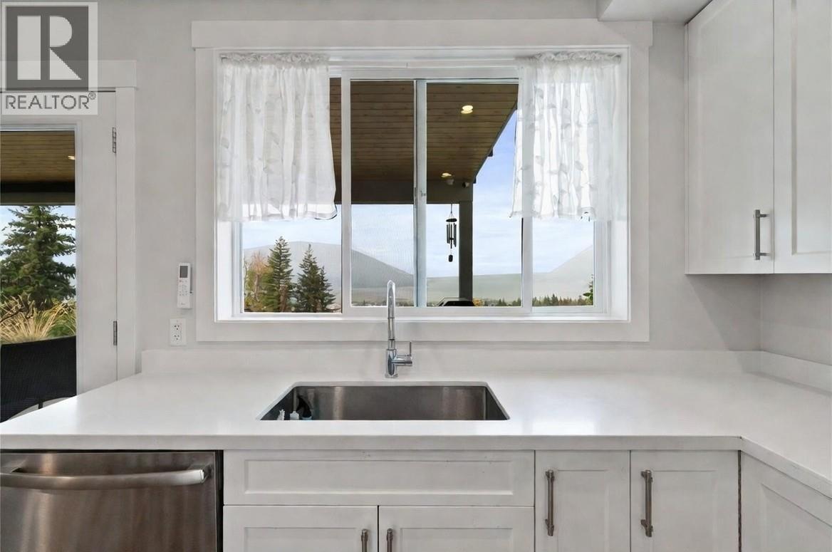 1021 17 Avenue Se, Salmon Arm, British Columbia  V1E 2G2 - Photo 50 - 10380030
