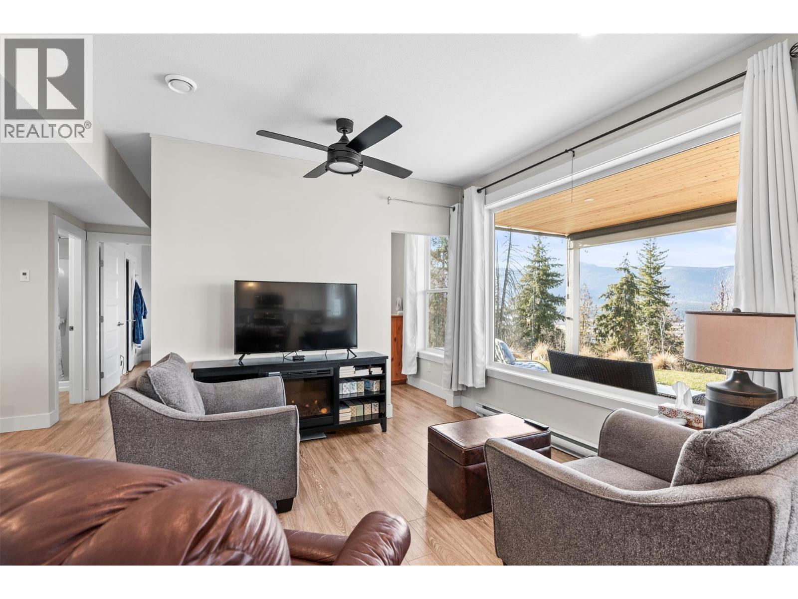 1021 17 Avenue Se, Salmon Arm, British Columbia  V1E 2G2 - Photo 53 - 10380030