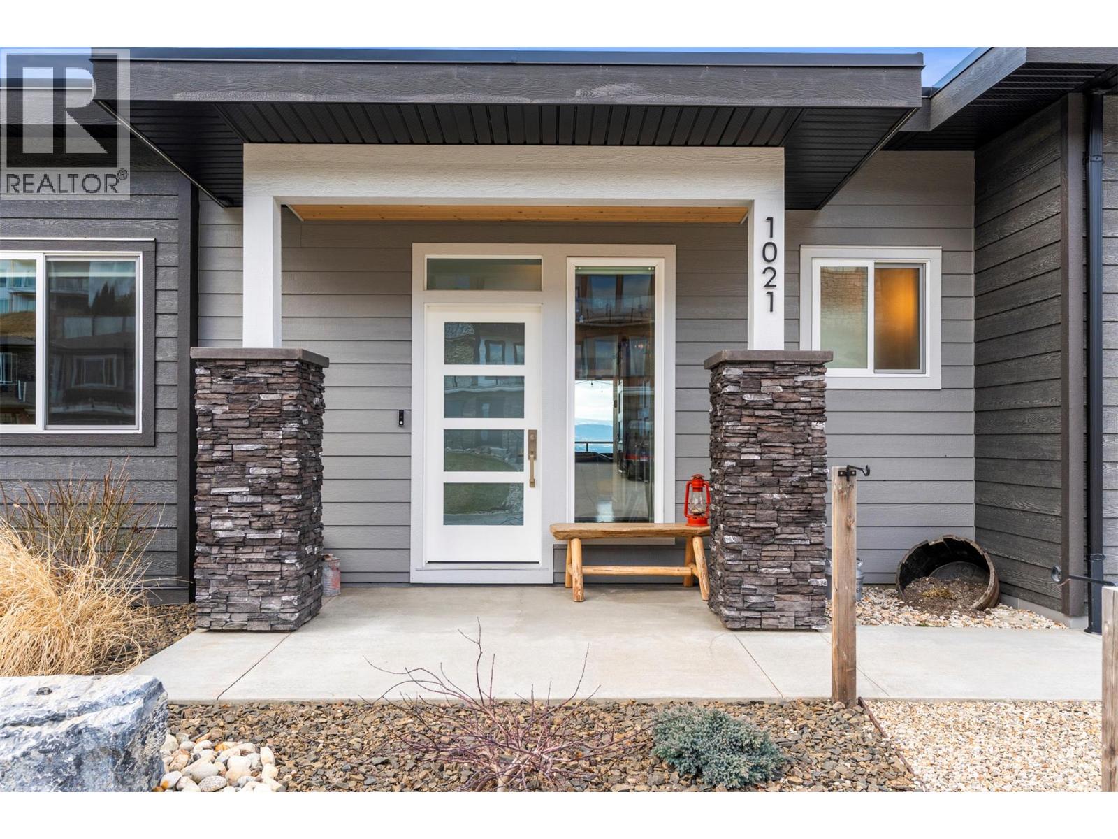 1021 17 Avenue Se, Salmon Arm, British Columbia  V1E 2G2 - Photo 6 - 10380030