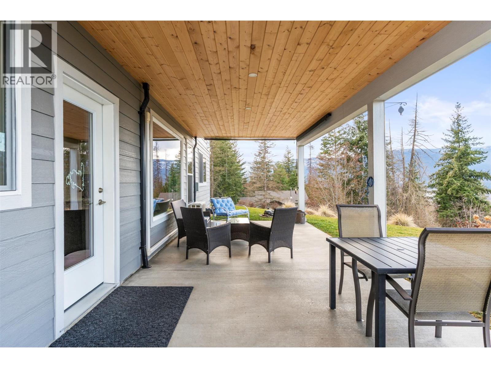 1021 17 Avenue Se, Salmon Arm, British Columbia  V1E 2G2 - Photo 63 - 10380030