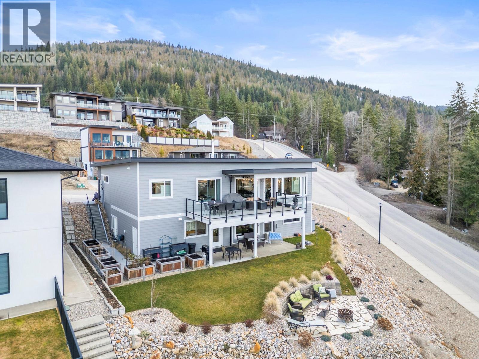 1021 17 Avenue Se, Salmon Arm, British Columbia  V1E 2G2 - Photo 74 - 10380030