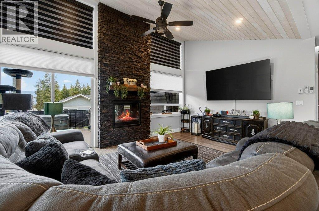 2010 15 Avenue Se, Salmon Arm, British Columbia  V1E 0E7 - Photo 15 - 10380190