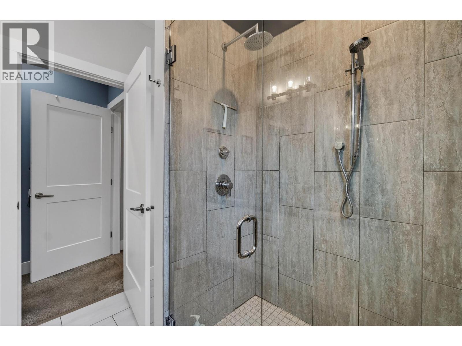 2010 15 Avenue Se, Salmon Arm, British Columbia  V1E 0E7 - Photo 19 - 10380190