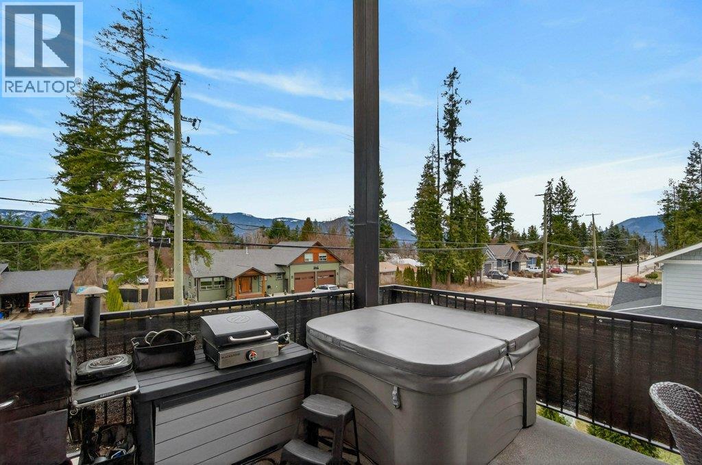 2010 15 Avenue Se, Salmon Arm, British Columbia  V1E 0E7 - Photo 34 - 10380190
