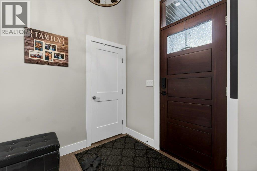 2010 15 Avenue Se, Salmon Arm, British Columbia  V1E 0E7 - Photo 4 - 10380190
