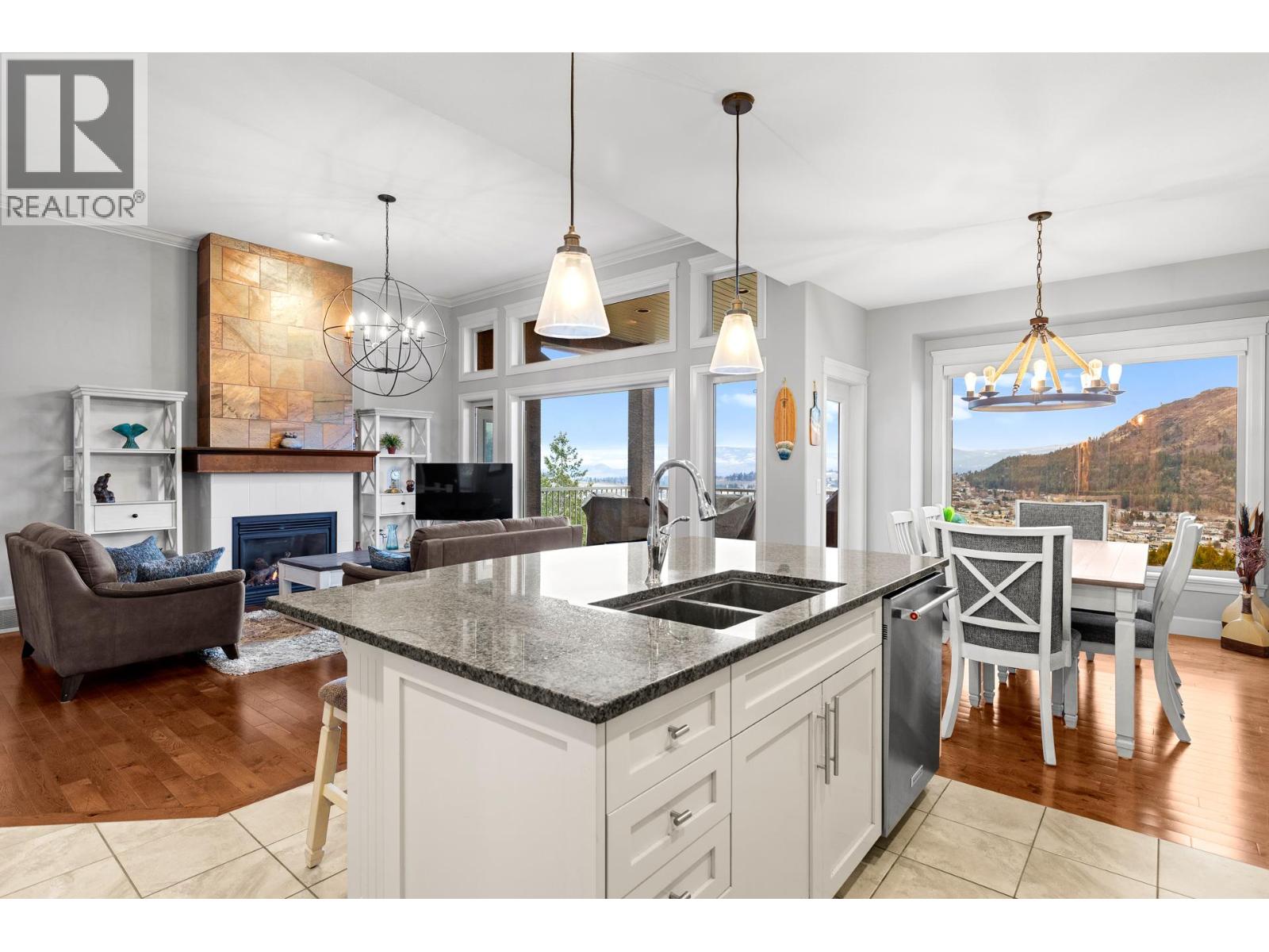 1911 Cornerstone Drive, West Kelowna, British Columbia  V4T 2Y3 - Photo 12 - 10380517