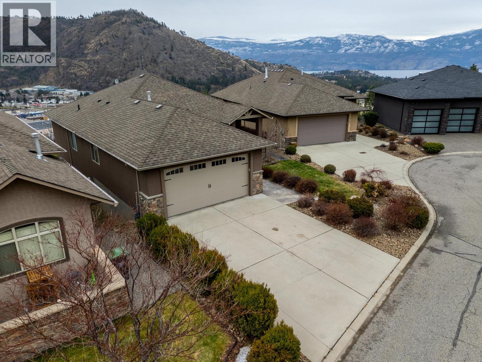 1911 Cornerstone Drive, West Kelowna, British Columbia  V4T 2Y3 - Photo 2 - 10380517