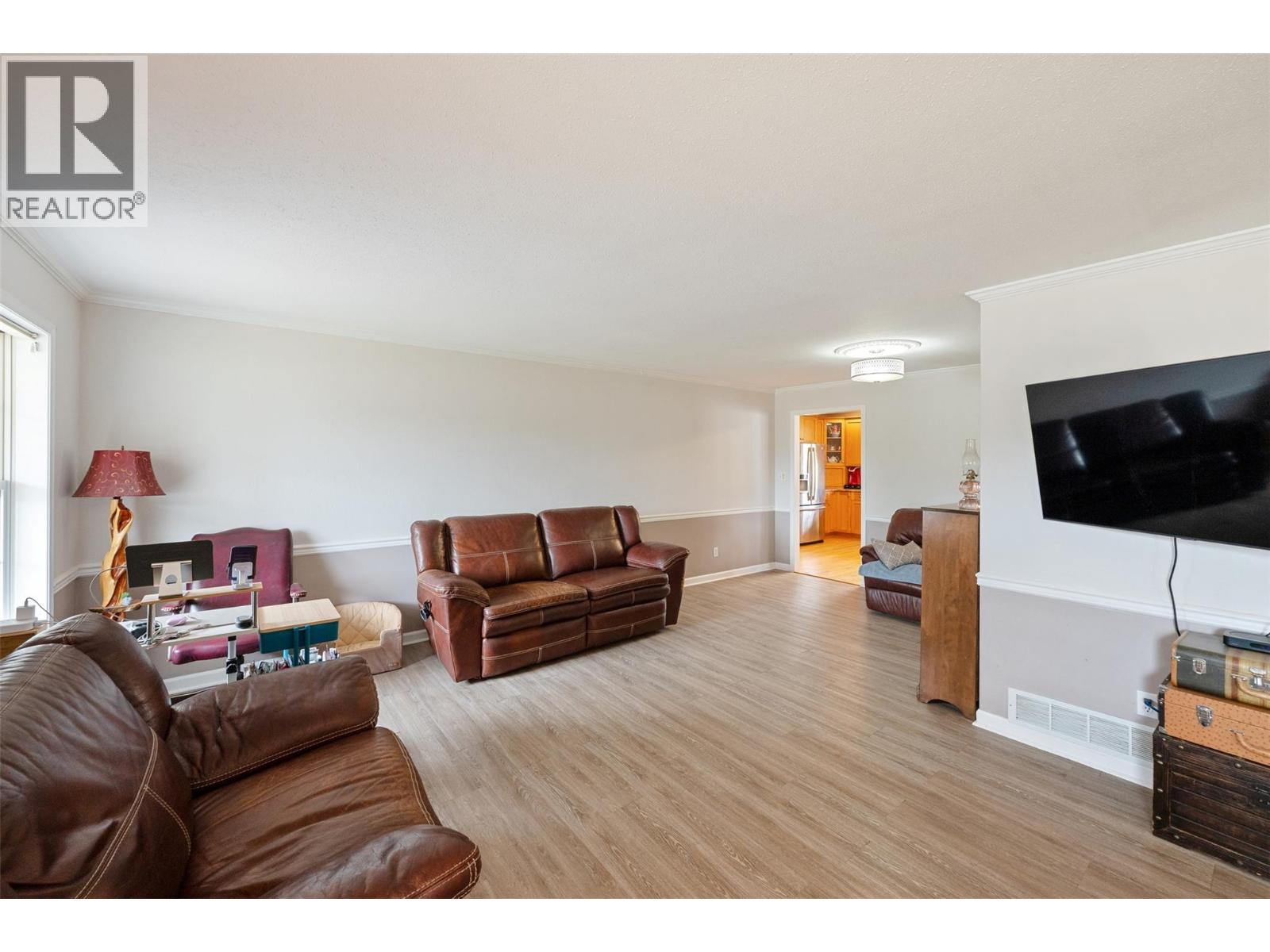 351 Jones Way Road, Oliver, British Columbia  V0H 1T5 - Photo 17 - 10380311