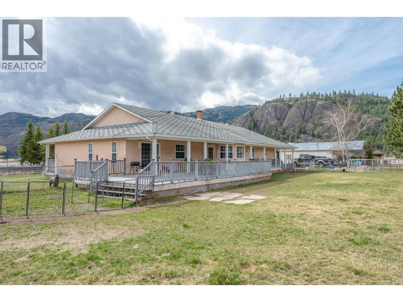 351 Jones Way Road, Oliver, British Columbia  V0H 1T5 - Photo 2 - 10380311