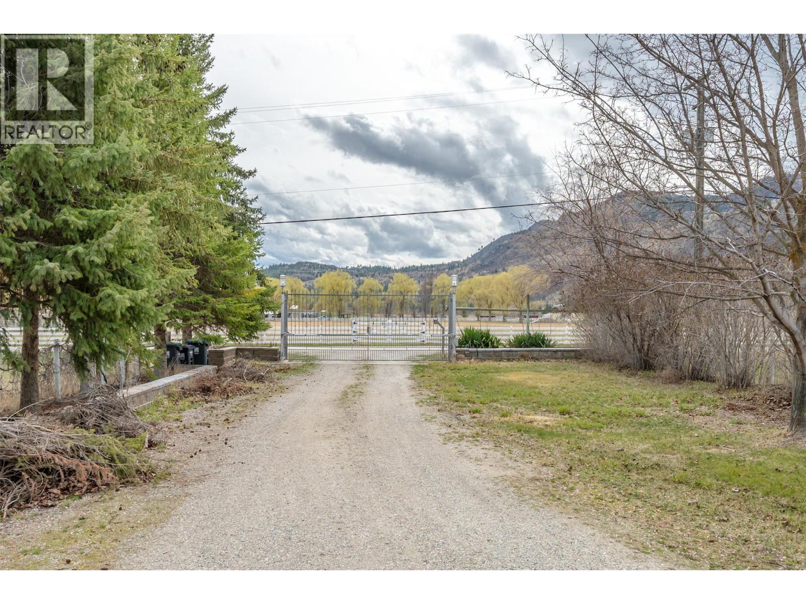 351 Jones Way Road, Oliver, British Columbia  V0H 1T5 - Photo 4 - 10380311