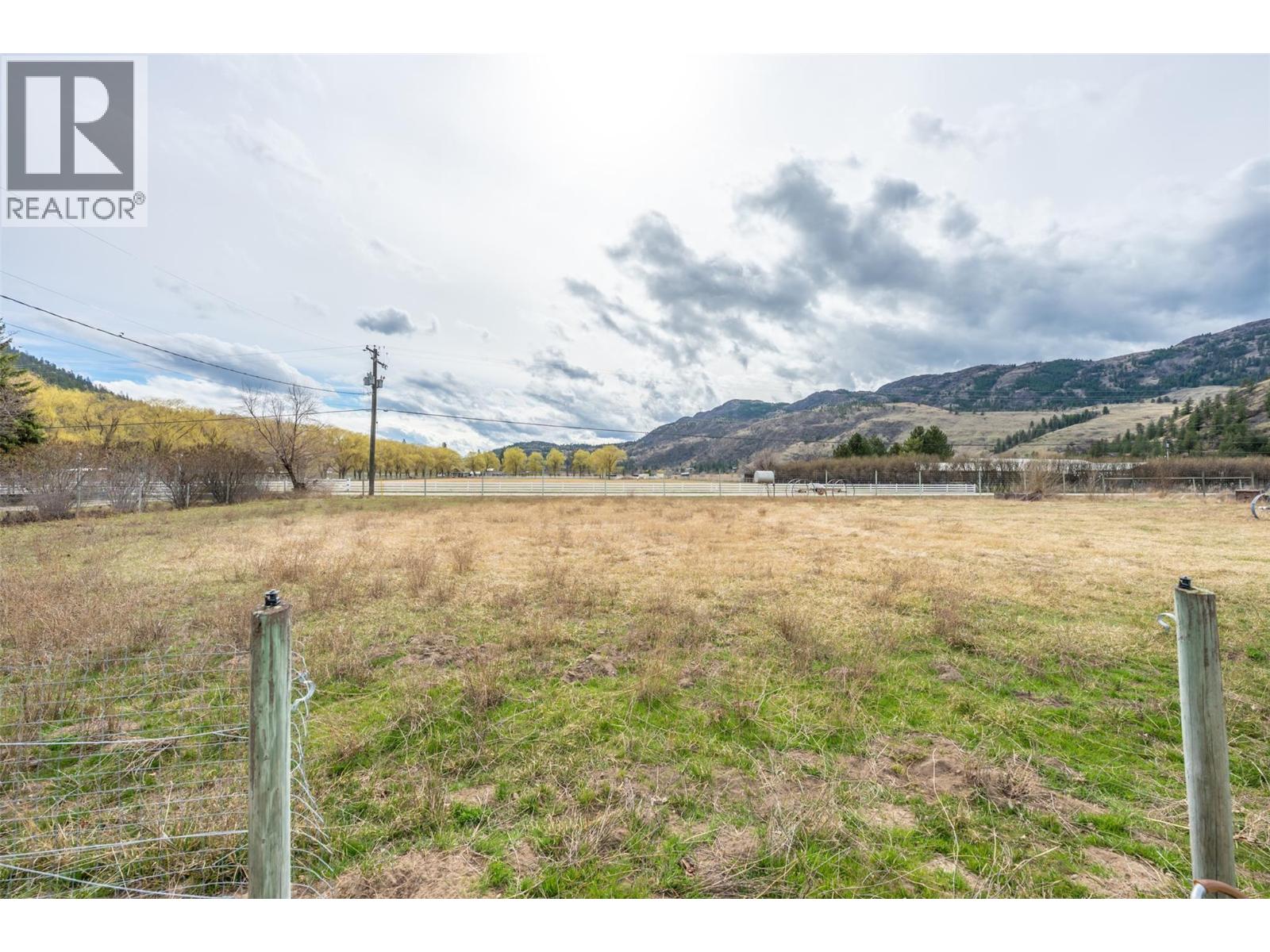 351 Jones Way Road, Oliver, British Columbia  V0H 1T5 - Photo 12 - 10380051