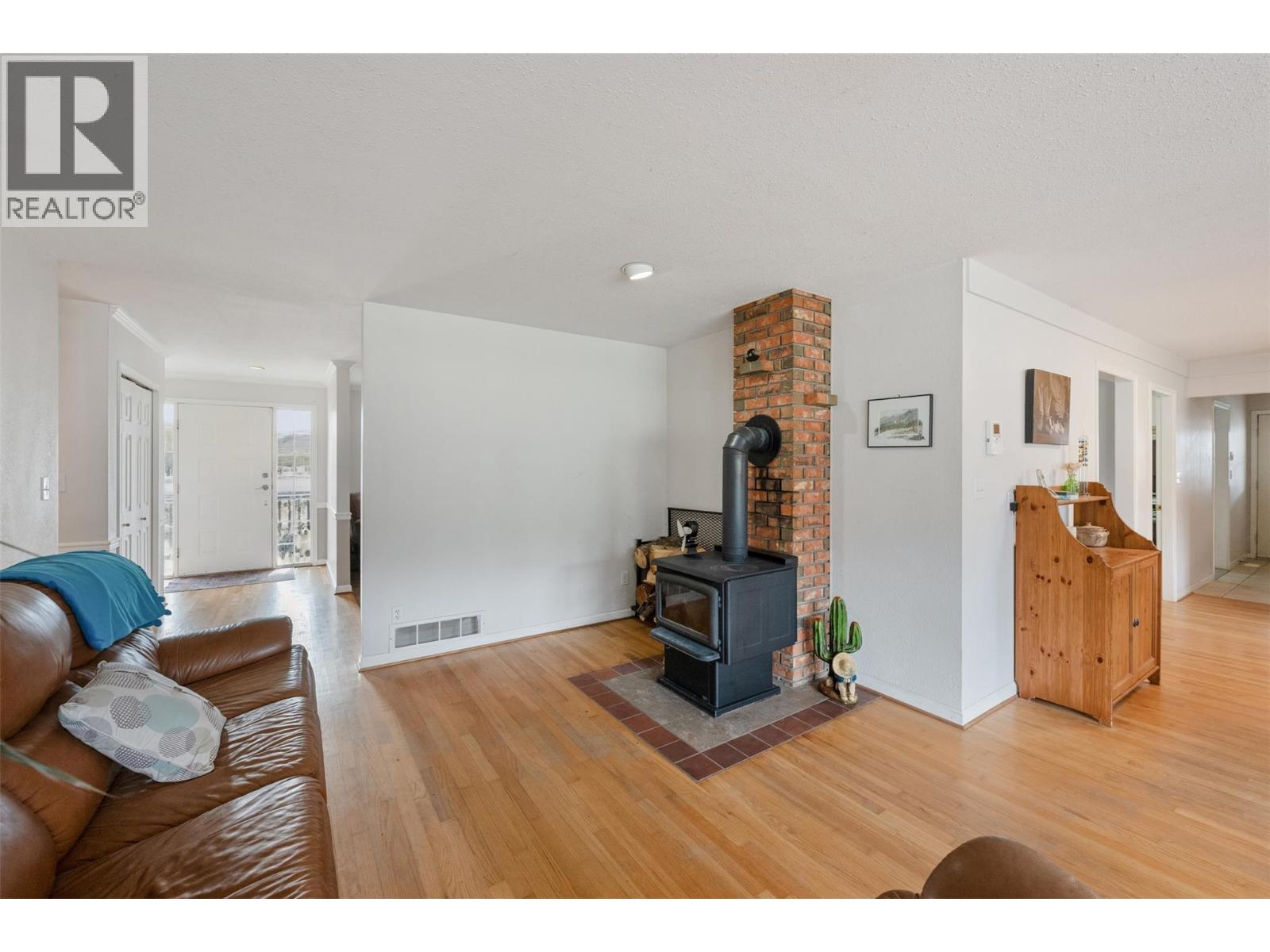 351 Jones Way Road, Oliver, British Columbia  V0H 1T5 - Photo 25 - 10380051