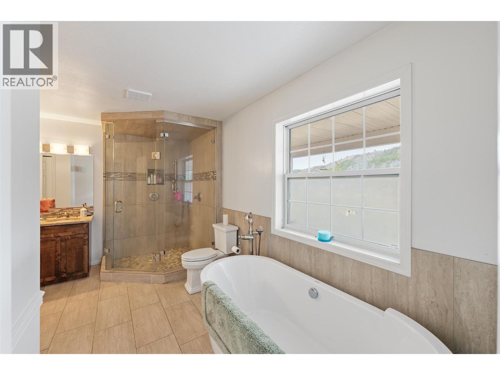 351 Jones Way Road, Oliver, British Columbia  V0H 1T5 - Photo 37 - 10380051