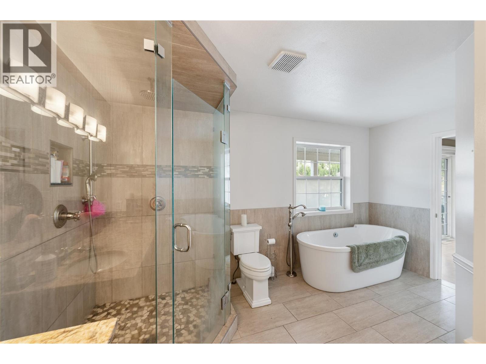 351 Jones Way Road, Oliver, British Columbia  V0H 1T5 - Photo 39 - 10380051