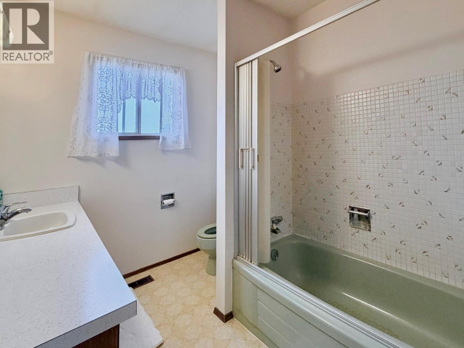 11102 Scott Street, Summerland, British Columbia  V0H 1Z0 - Photo 9 - 10380332