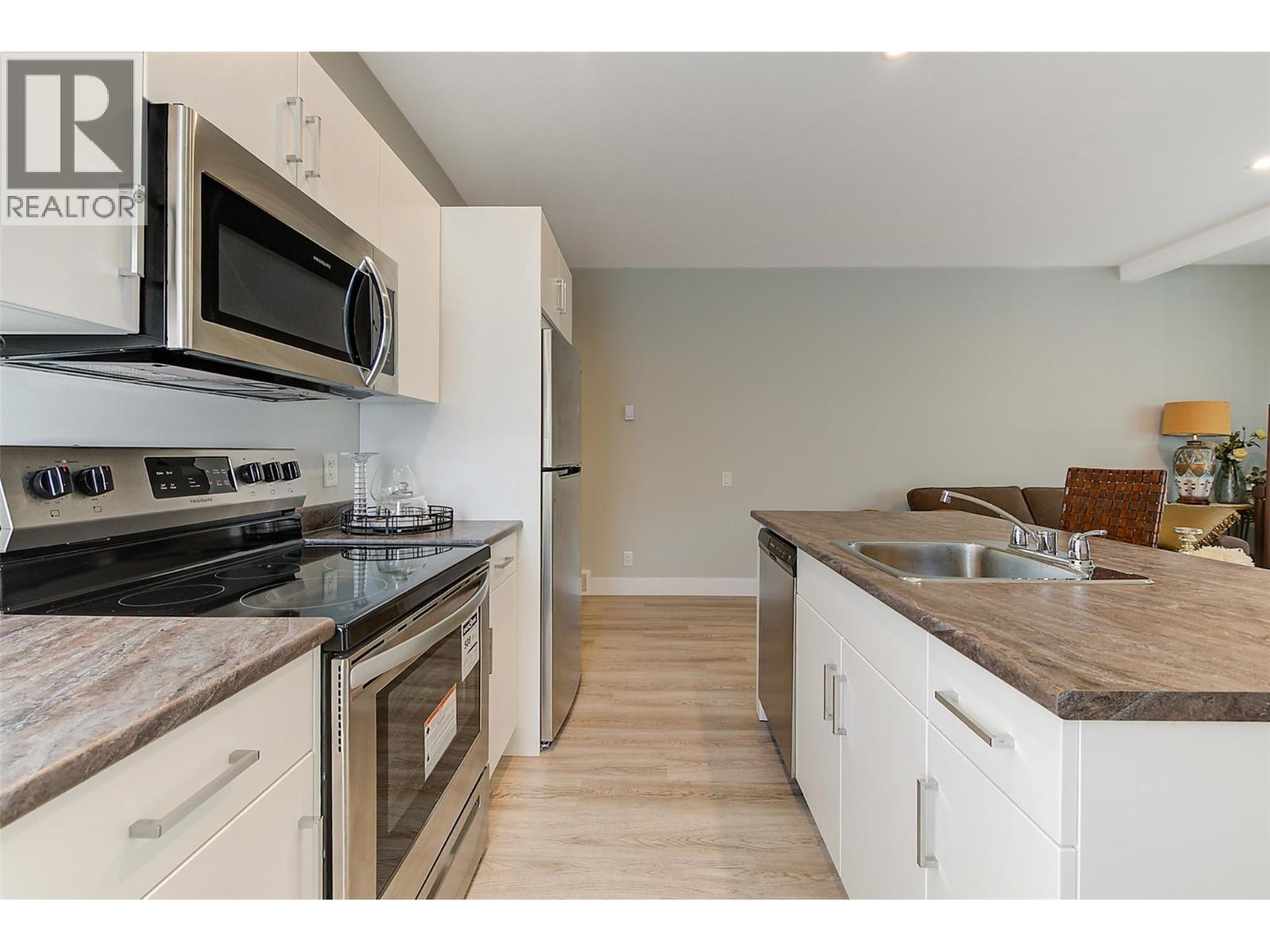 759 Carnoustie Drive, Kelowna, British Columbia  V1P 1V2 - Photo 69 - 10380469