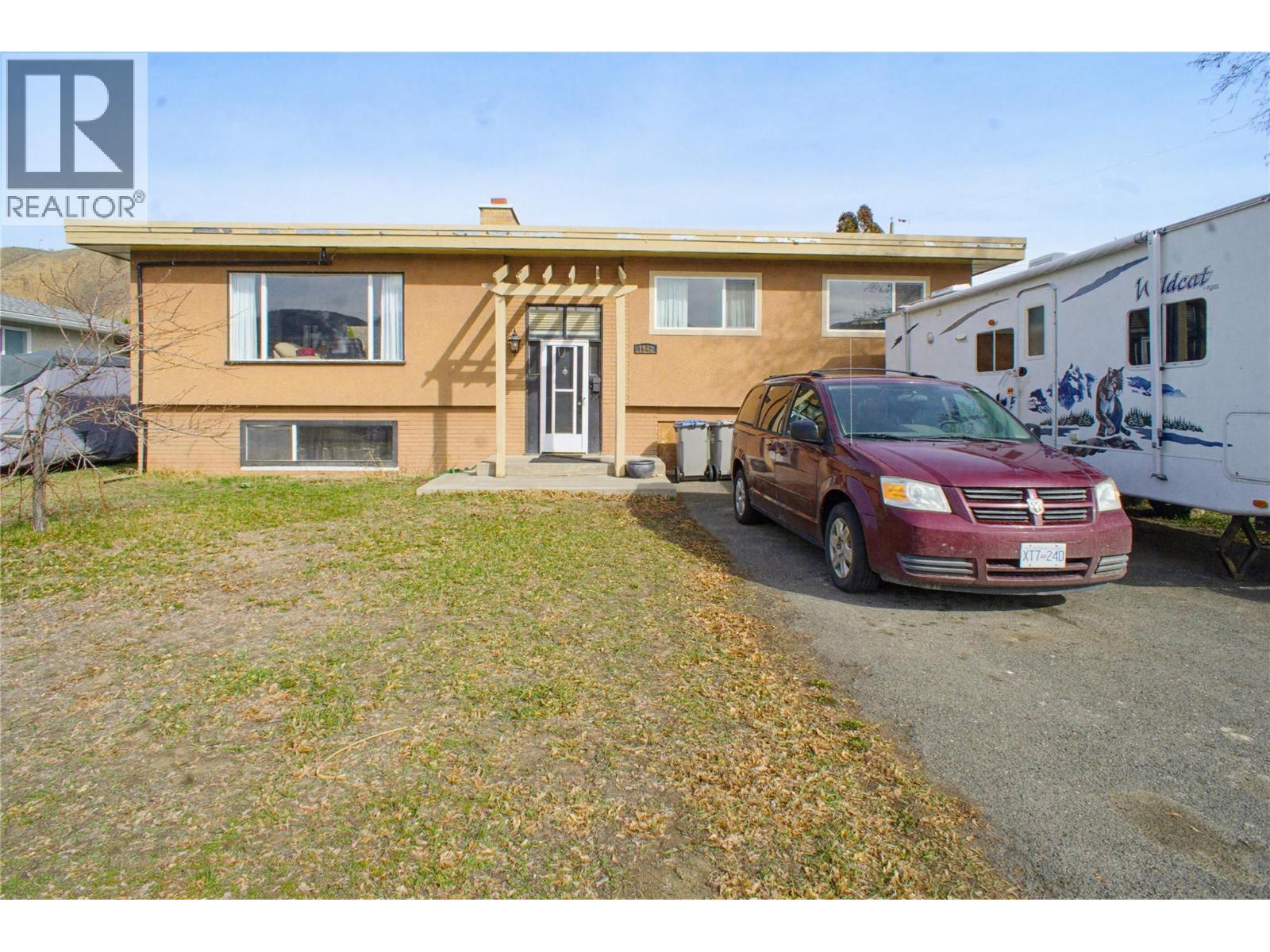 1942 FLEETWOOD Avenue, kamloops, British Columbia
