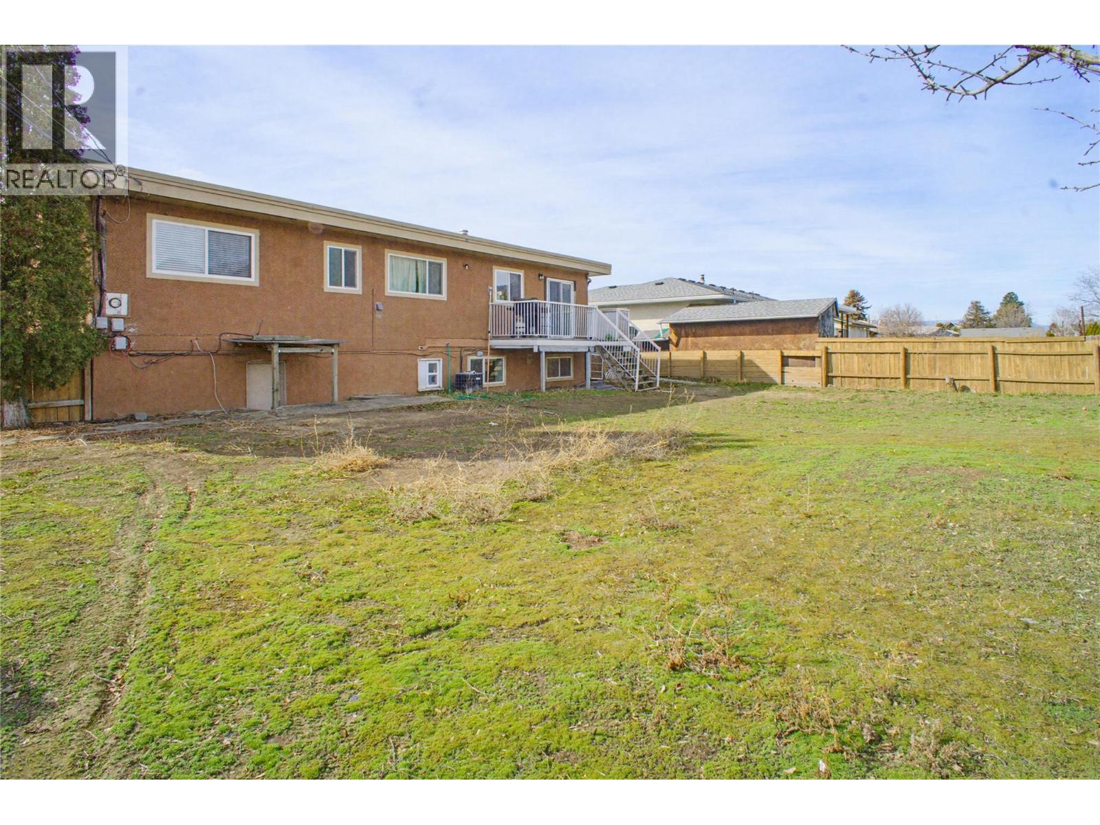 1942 Fleetwood Avenue, Kamloops, British Columbia  V2B 4S4 - Photo 12 - 10380092