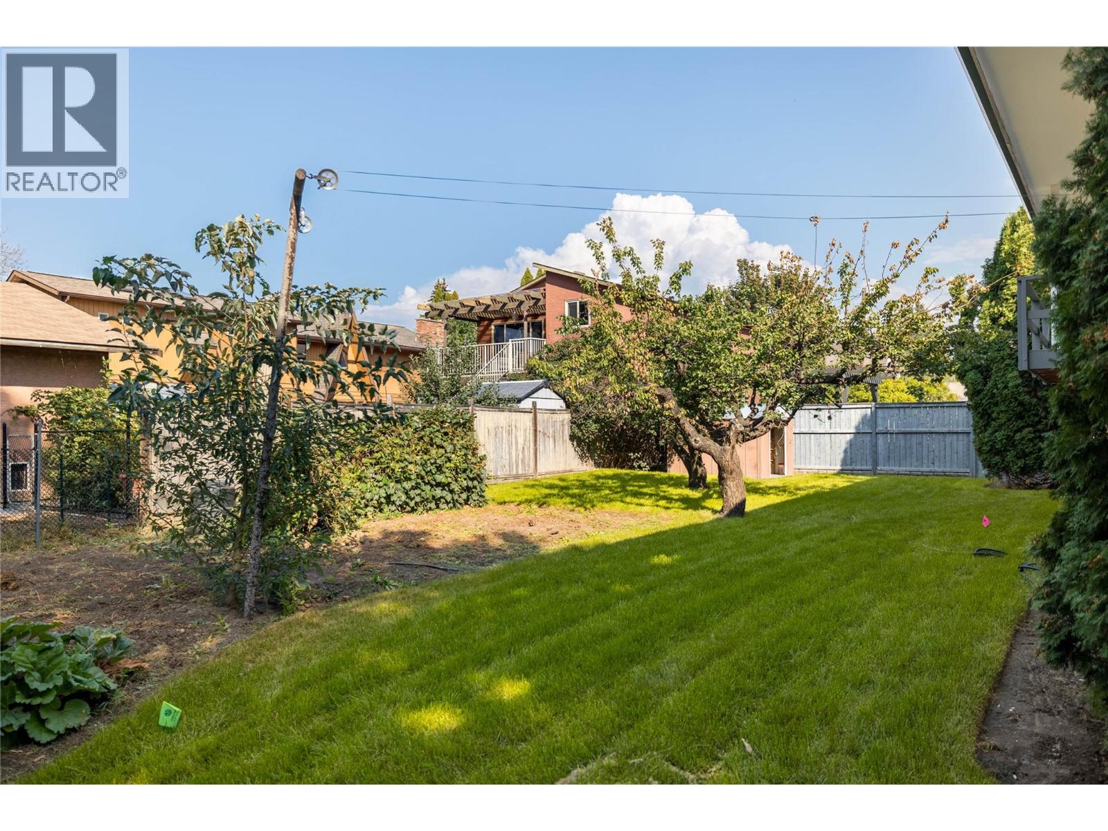 1284 Mcbride Road, Kelowna, British Columbia  V1Y 4A3 - Photo 25 - 10380420