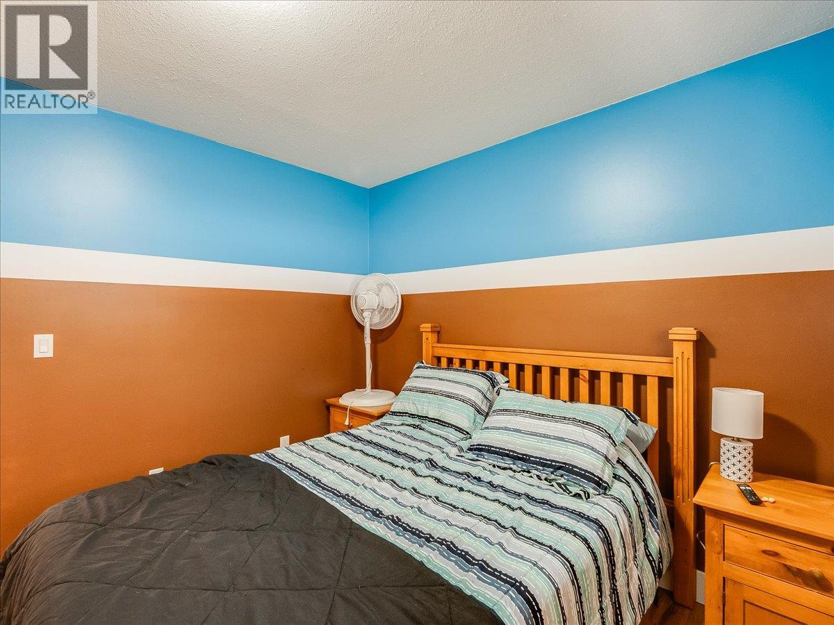 2421 12th Avenue, Castlegar, British Columbia  V1N 4A9 - Photo 20 - 10380279