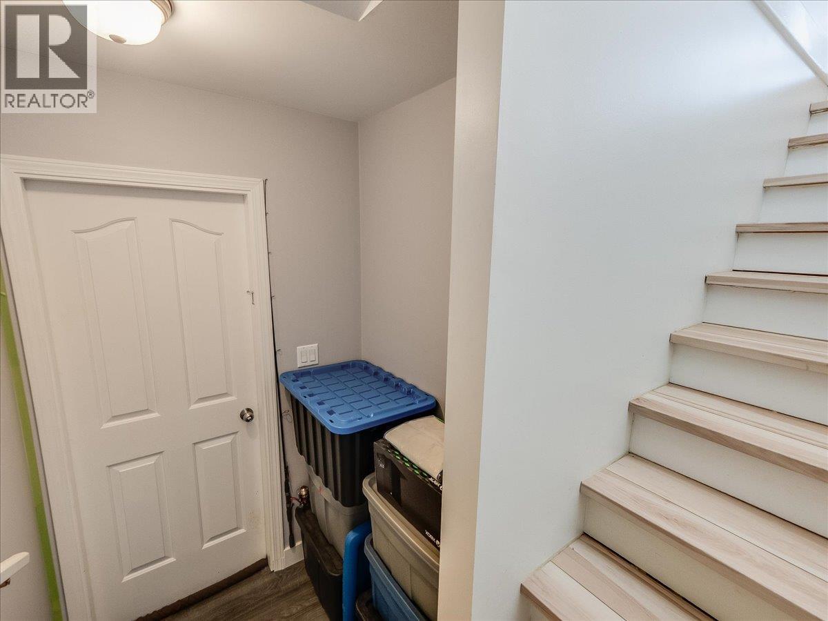 2421 12th Avenue, Castlegar, British Columbia  V1N 4A9 - Photo 26 - 10380279
