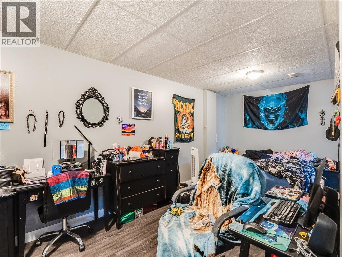 2421 12th Avenue, Castlegar, British Columbia  V1N 4A9 - Photo 35 - 10380279