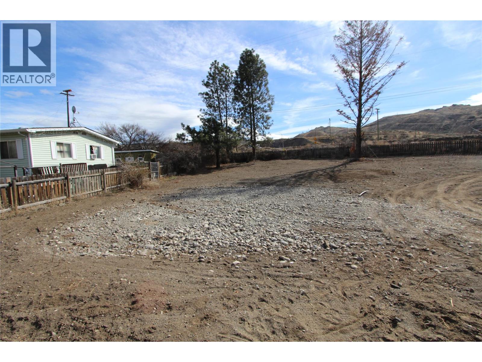 7114 Hillcrest Drive, Kamloops, British Columbia  V0k 2J0 - Photo 2 - 10376391