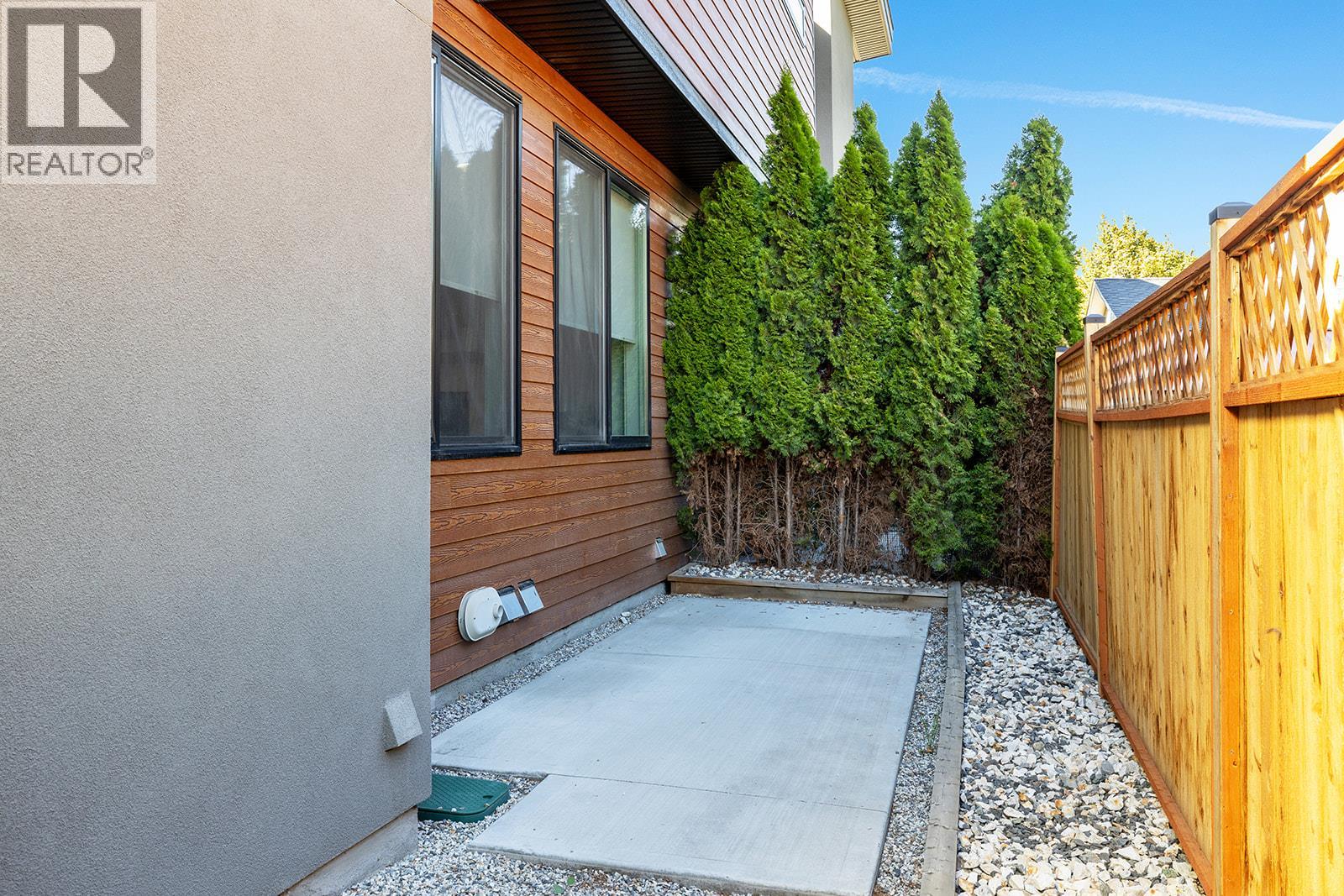 1038 Wilson Avenue, Kelowna, British Columbia  V1Y 6Y3 - Photo 4 - 10380283