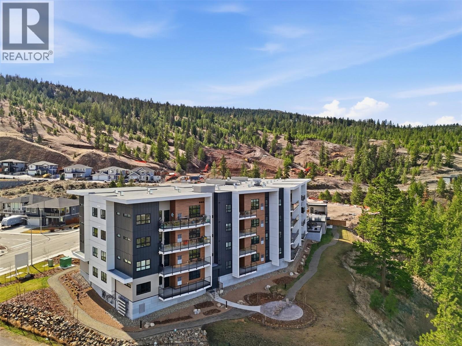 1844 Qu'appelle Boulevard Unit# 307, Kamloops, British Columbia  V2E 0A8 - Photo 2 - 10380533