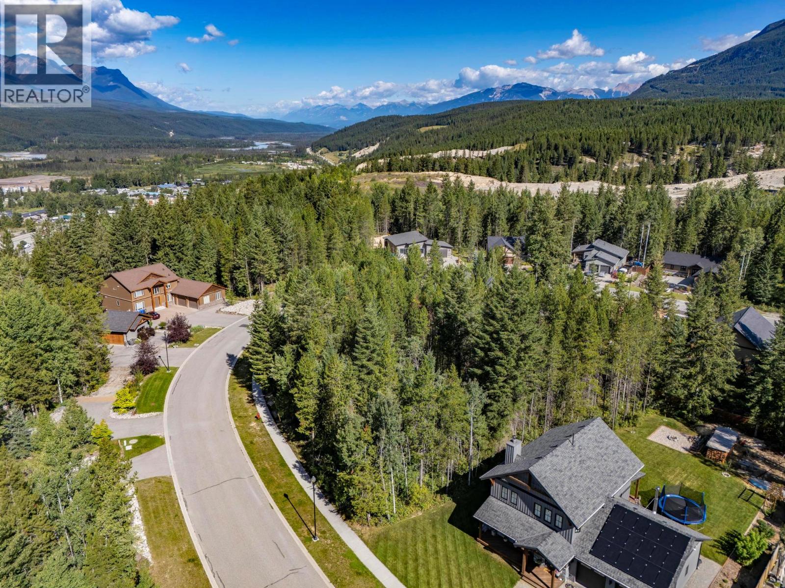 1520 Quartz Crescent, Golden, British Columbia  V0A 1H0 - Photo 3 - 10380561
