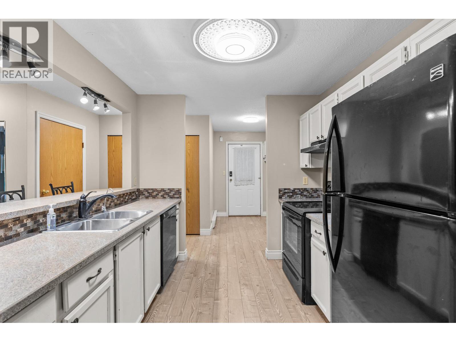 200 Gerstmar Road Unit# 16, Kelowna, British Columbia  V1X 4A7 - Photo 10 - 10380208