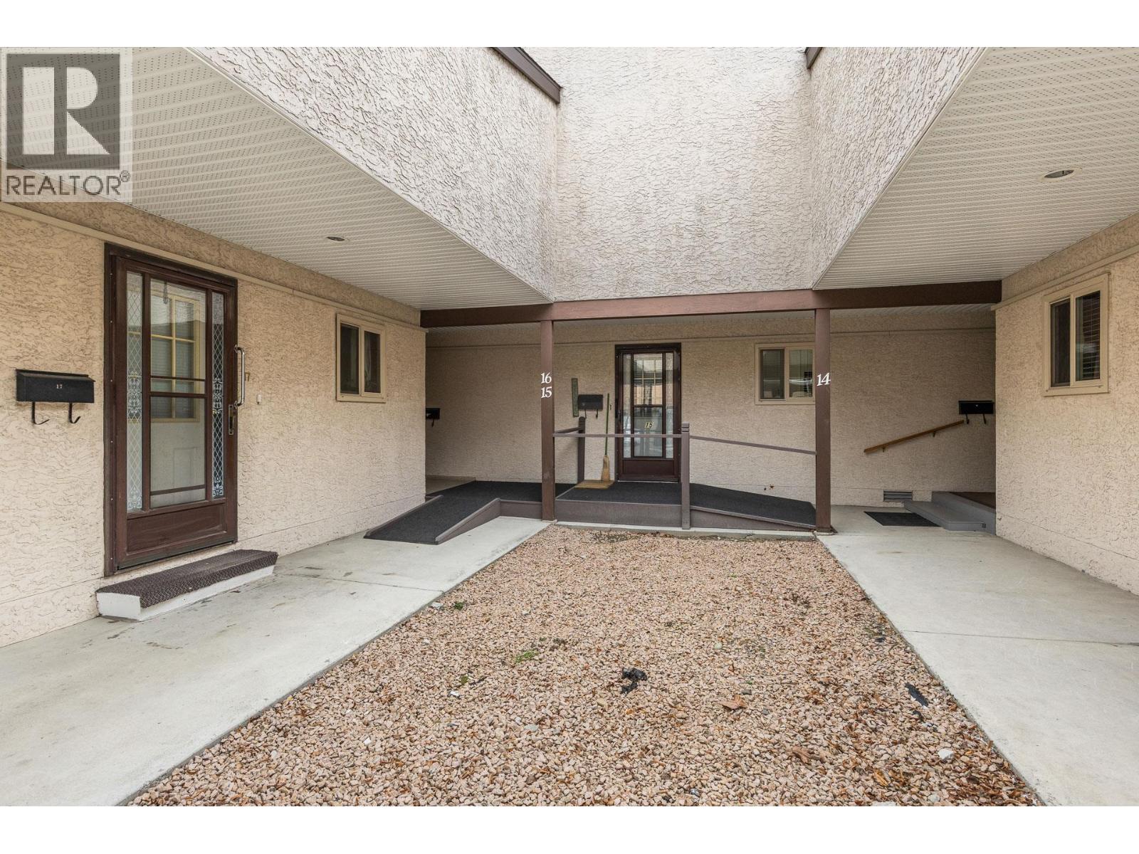 200 Gerstmar Road Unit# 16, Kelowna, British Columbia  V1X 4A7 - Photo 5 - 10380208
