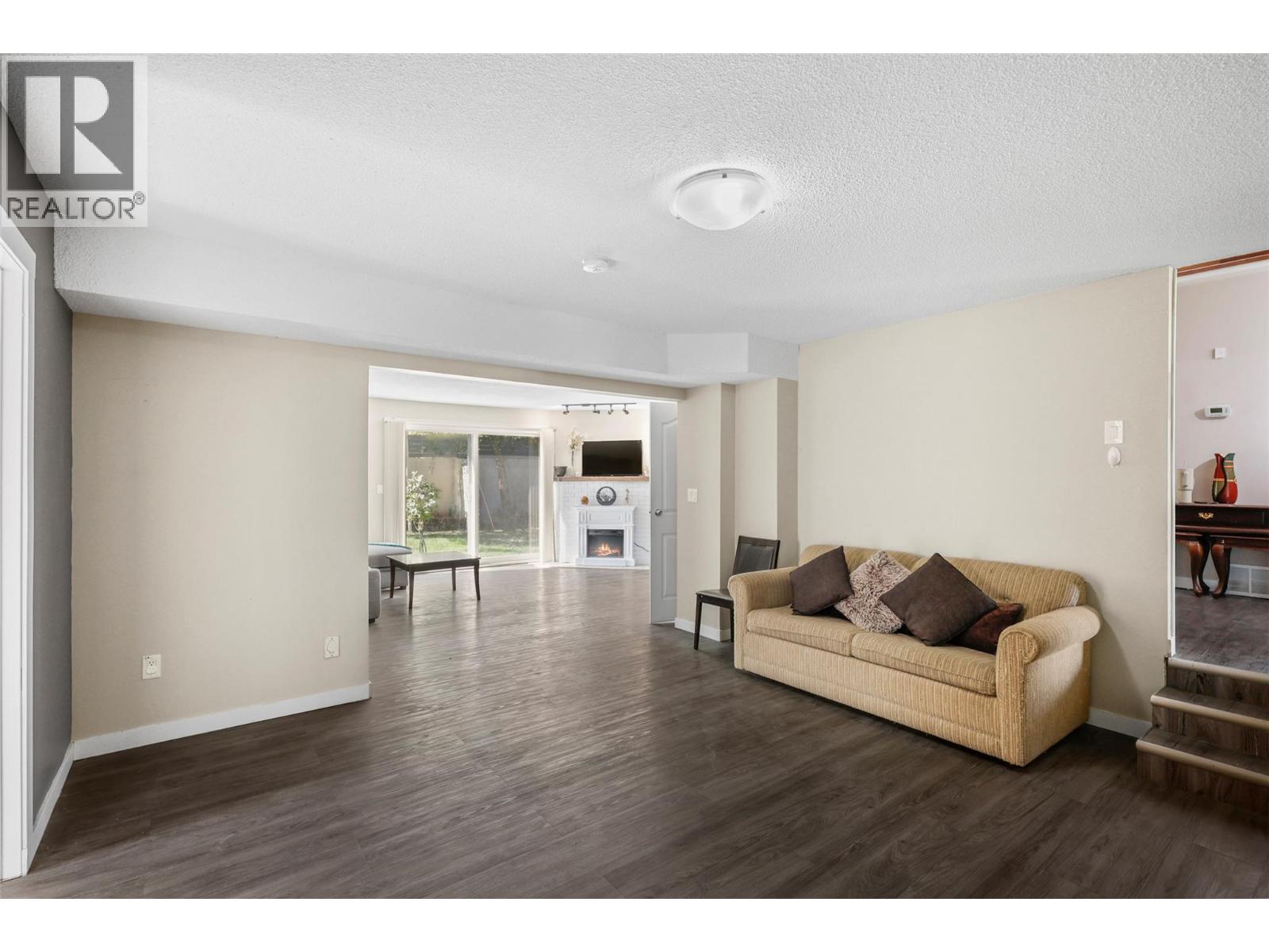 2156 Van Horne Drive, Kamloops, British Columbia  V1S 1L7 - Photo 23 - 10362011
