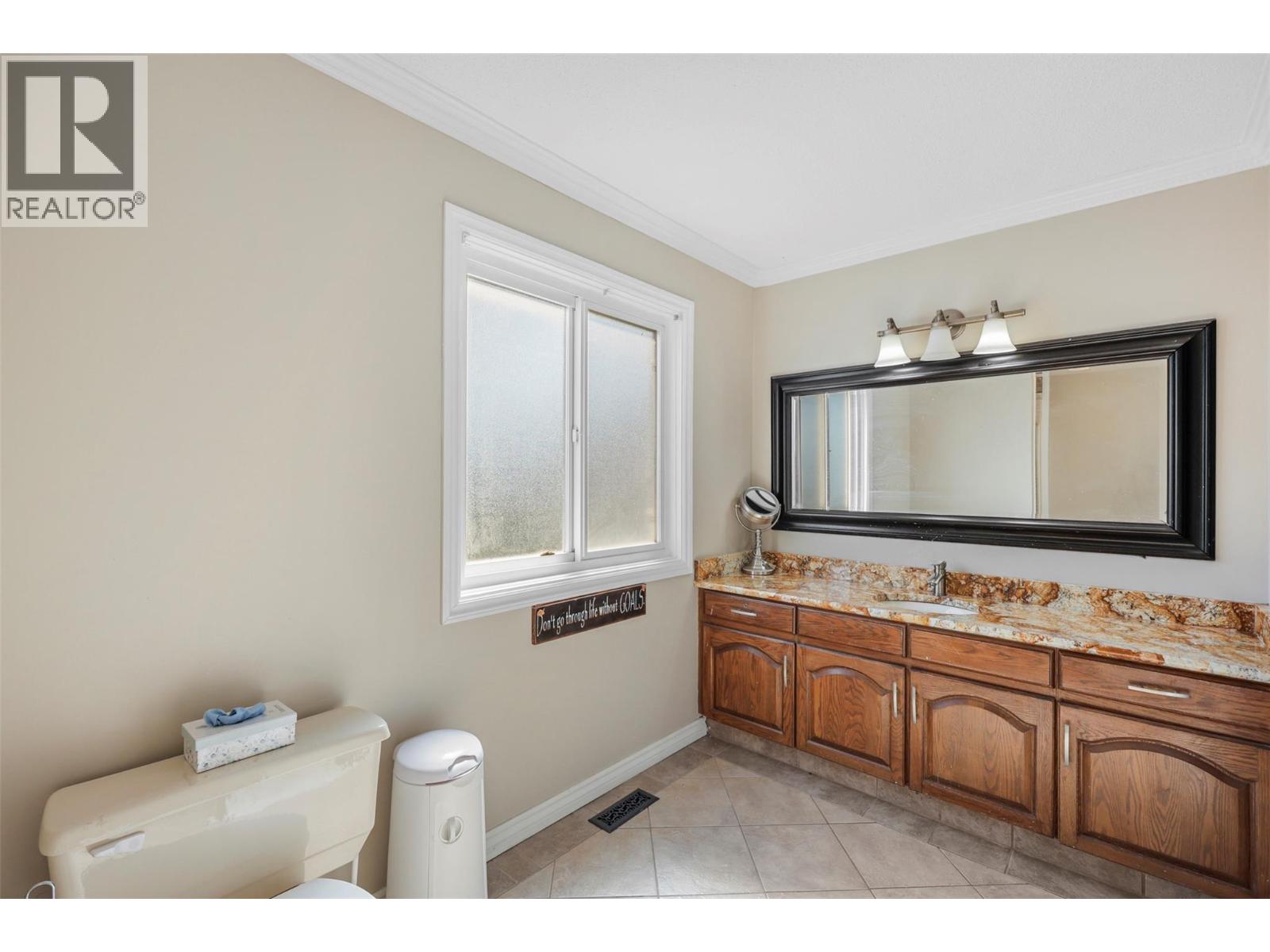 2156 Van Horne Drive, Kamloops, British Columbia  V1S 1L7 - Photo 39 - 10362011