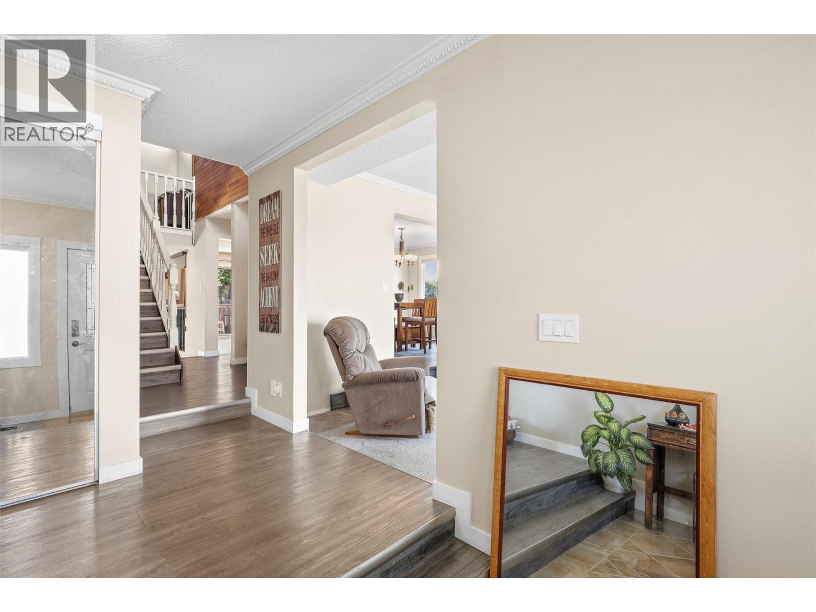 2156 Van Horne Drive, Kamloops, British Columbia  V1S 1L7 - Photo 4 - 10362011