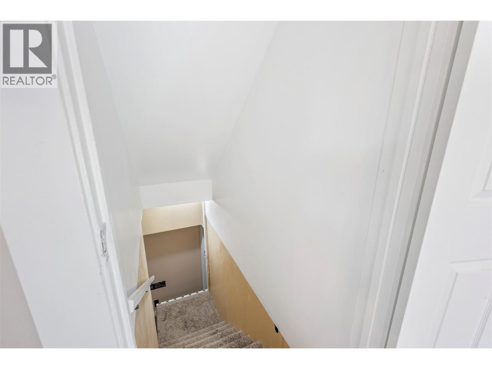 2156 Van Horne Drive, Kamloops, British Columbia  V1S 1L7 - Photo 48 - 10362011