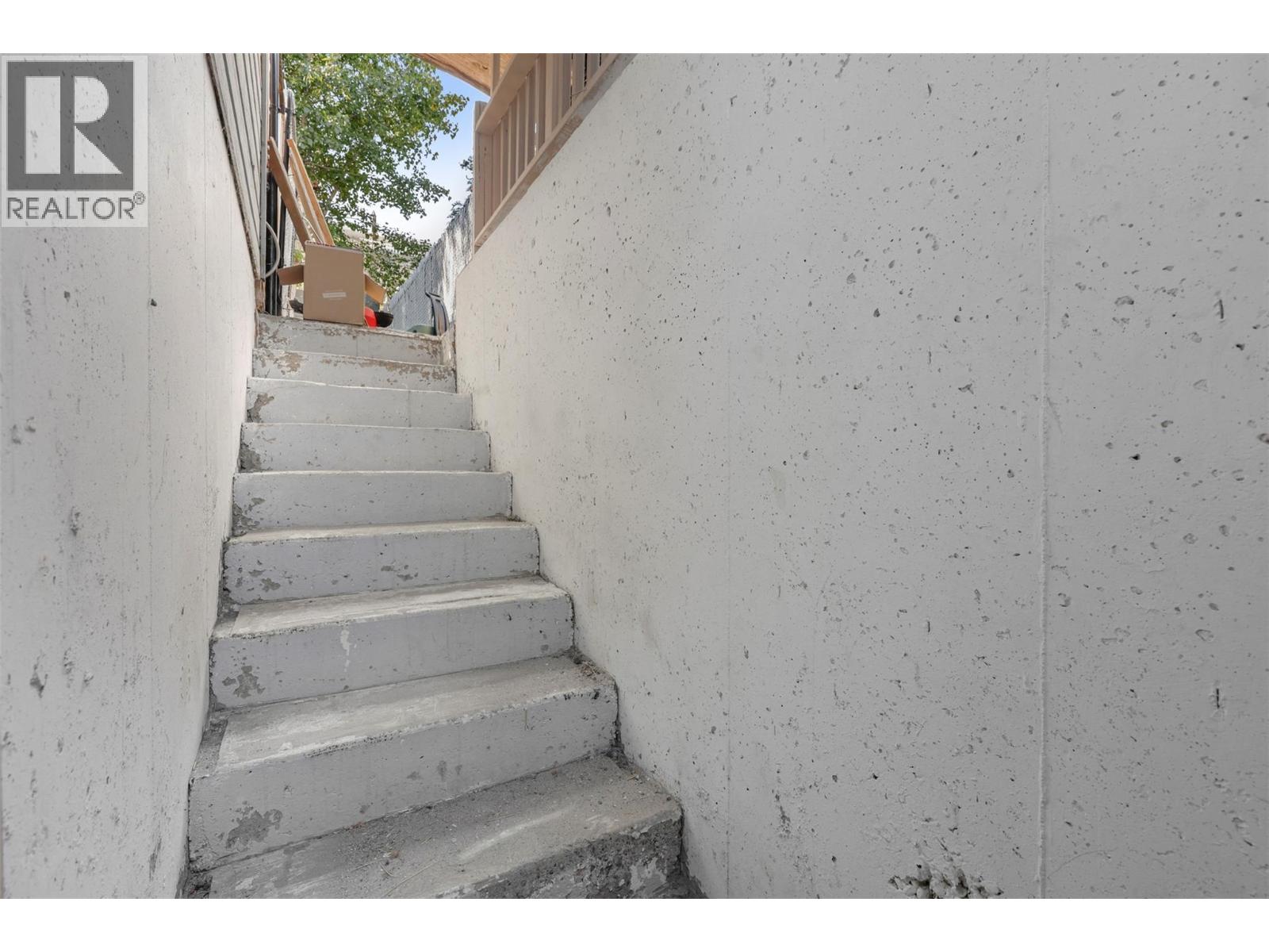 2156 Van Horne Drive, Kamloops, British Columbia  V1S 1L7 - Photo 53 - 10362011