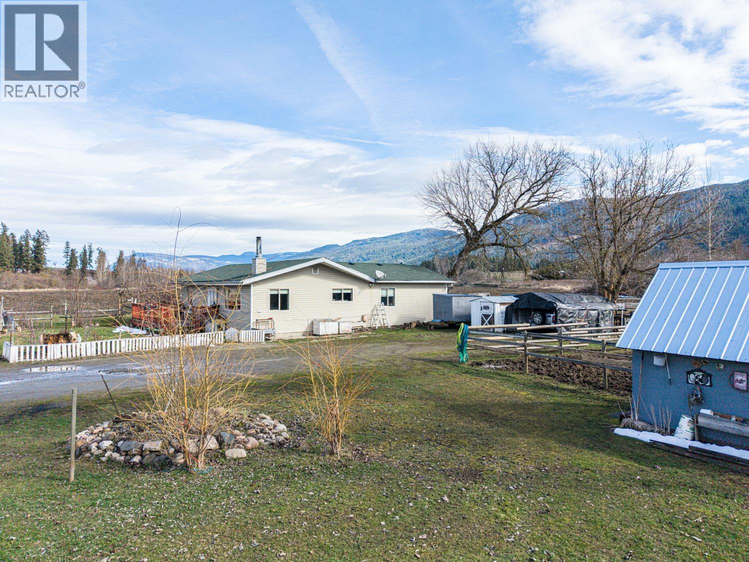 4536 97a Highway, Spallumcheen, British Columbia  V4Y 0S1 - Photo 27 - 10380314