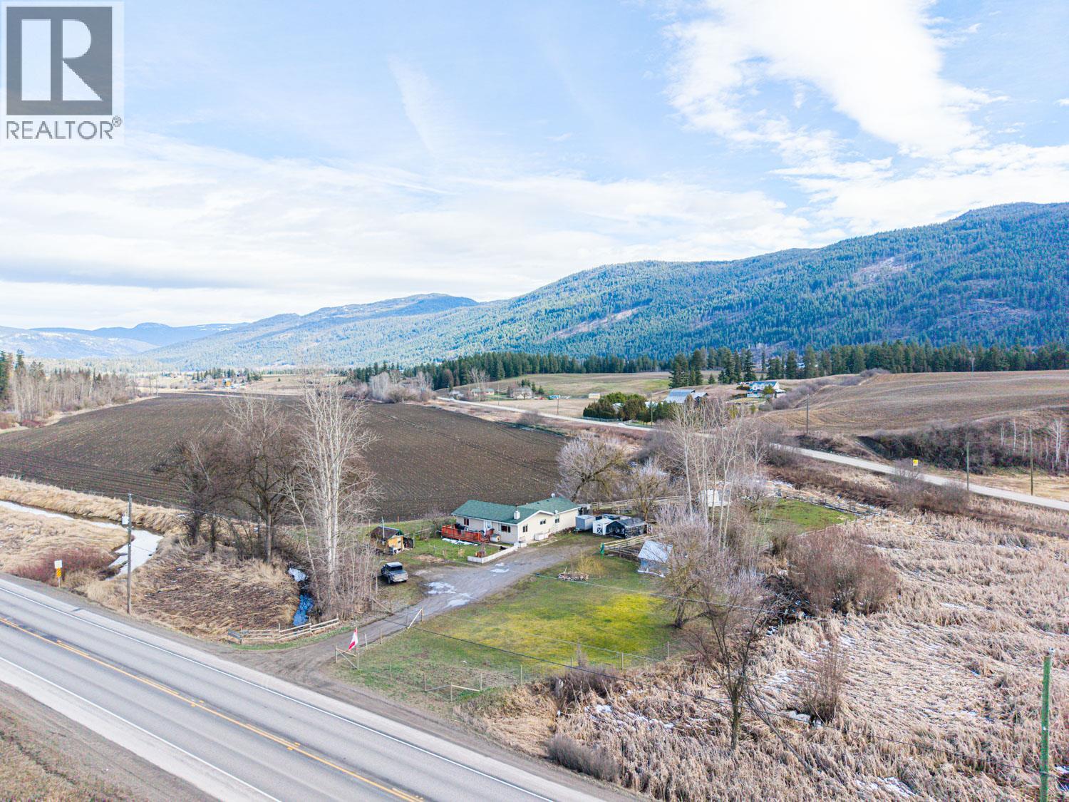 4536 97a Highway, Spallumcheen, British Columbia  V4Y 0S1 - Photo 30 - 10380314