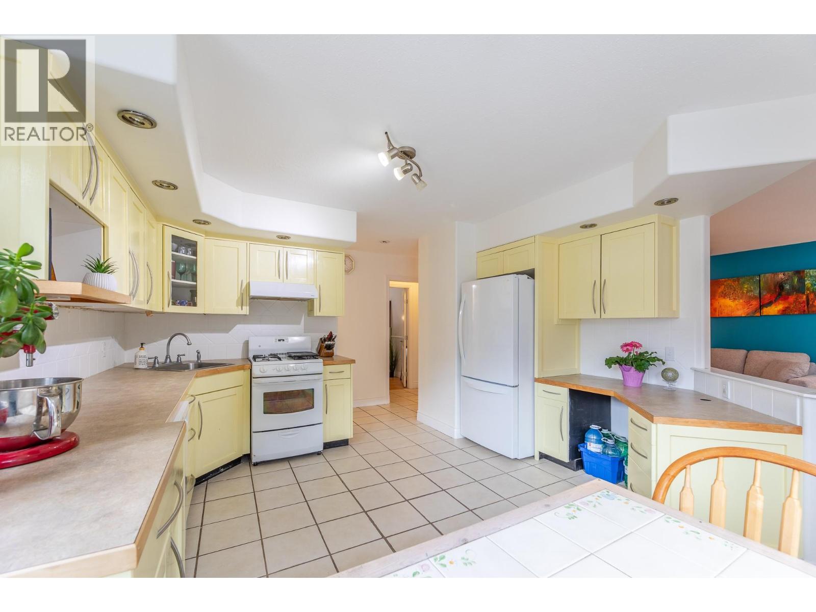 11020 Adams Avenue, Summerland, British Columbia  V0H 1Z2 - Photo 7 - 10379089